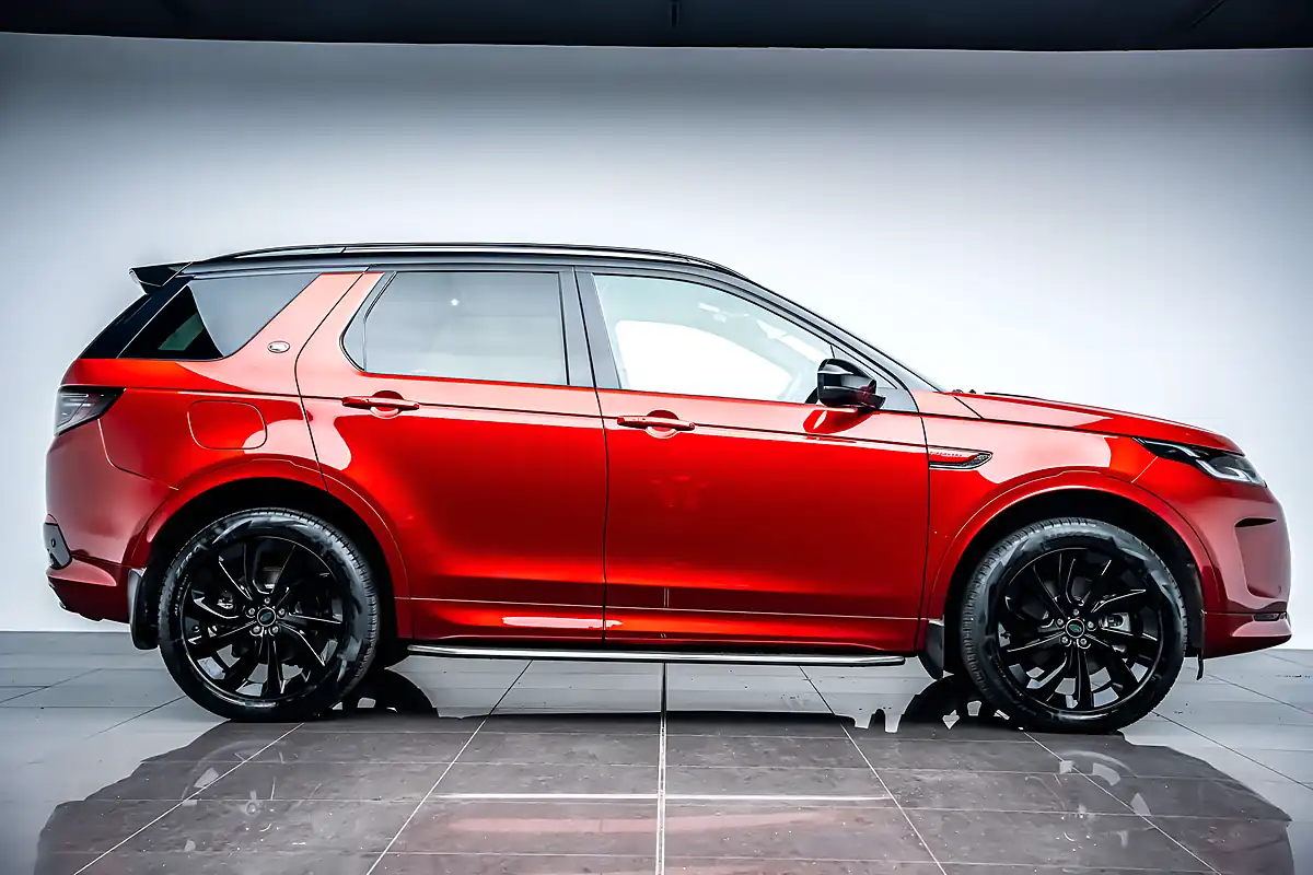 Used 2023 Land Rover Discovery Sport R-Dynamic Hse Red - Interior and Exterior details 9