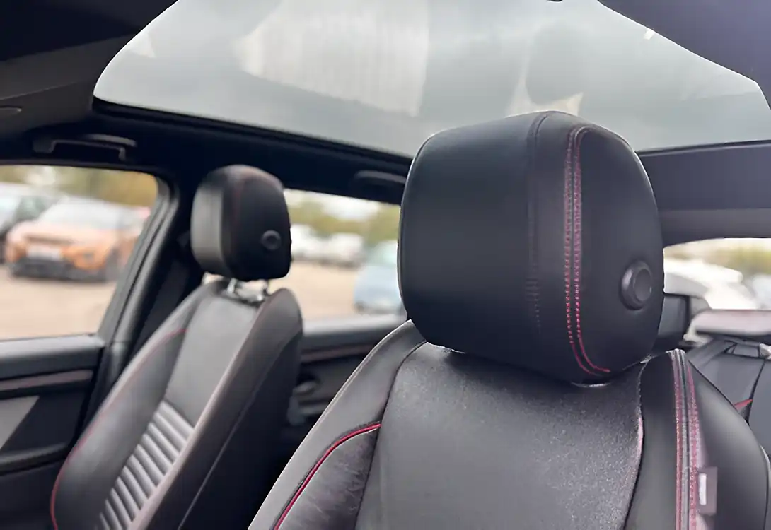 Used 2023 Land Rover Discovery Sport Urban Edition Portofino Blue - Interior and Exterior details 14