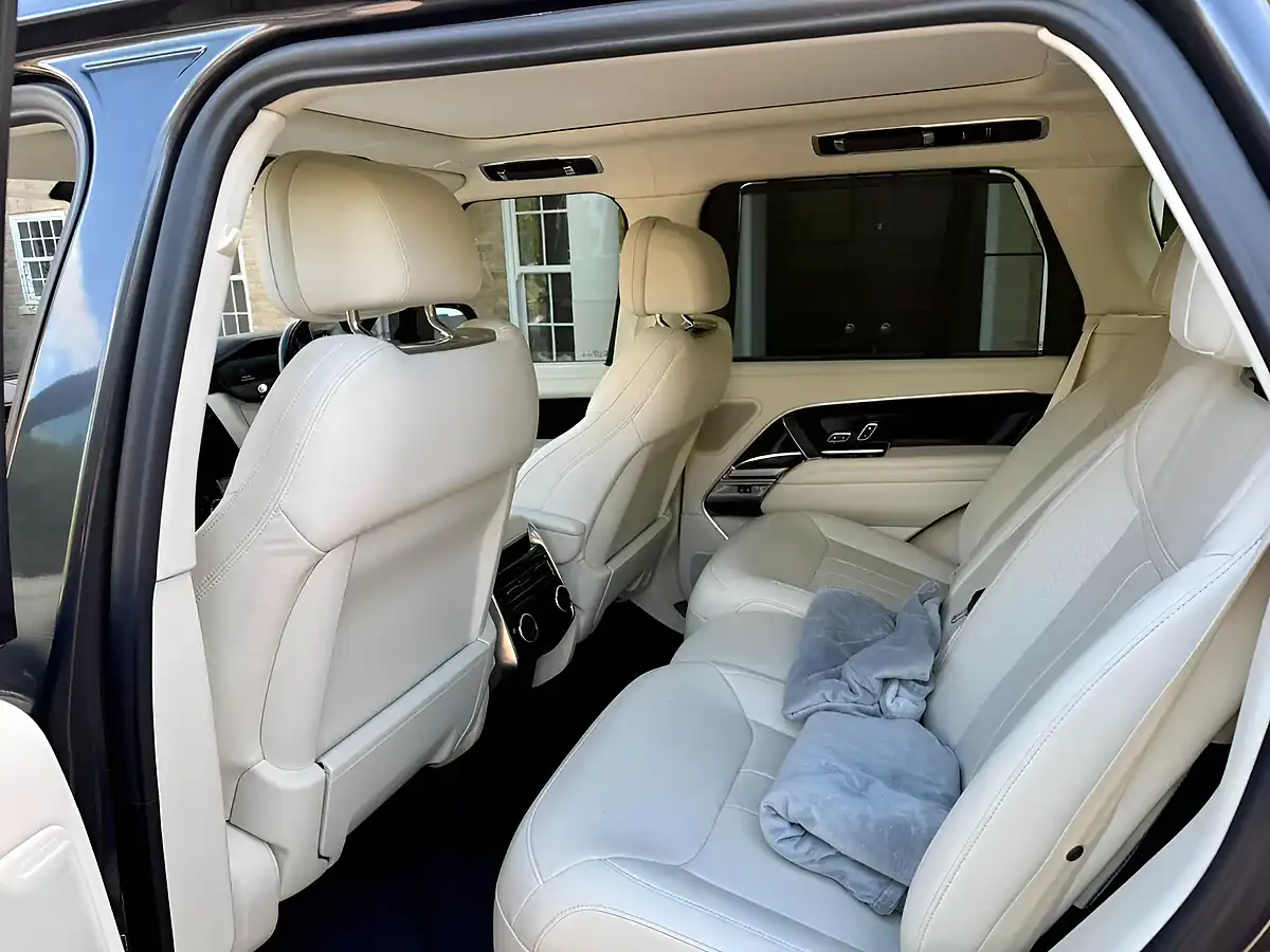 Used 2023 Land Rover Range Rover Autobiography Carpathian Grey - Interior and Exterior details 8