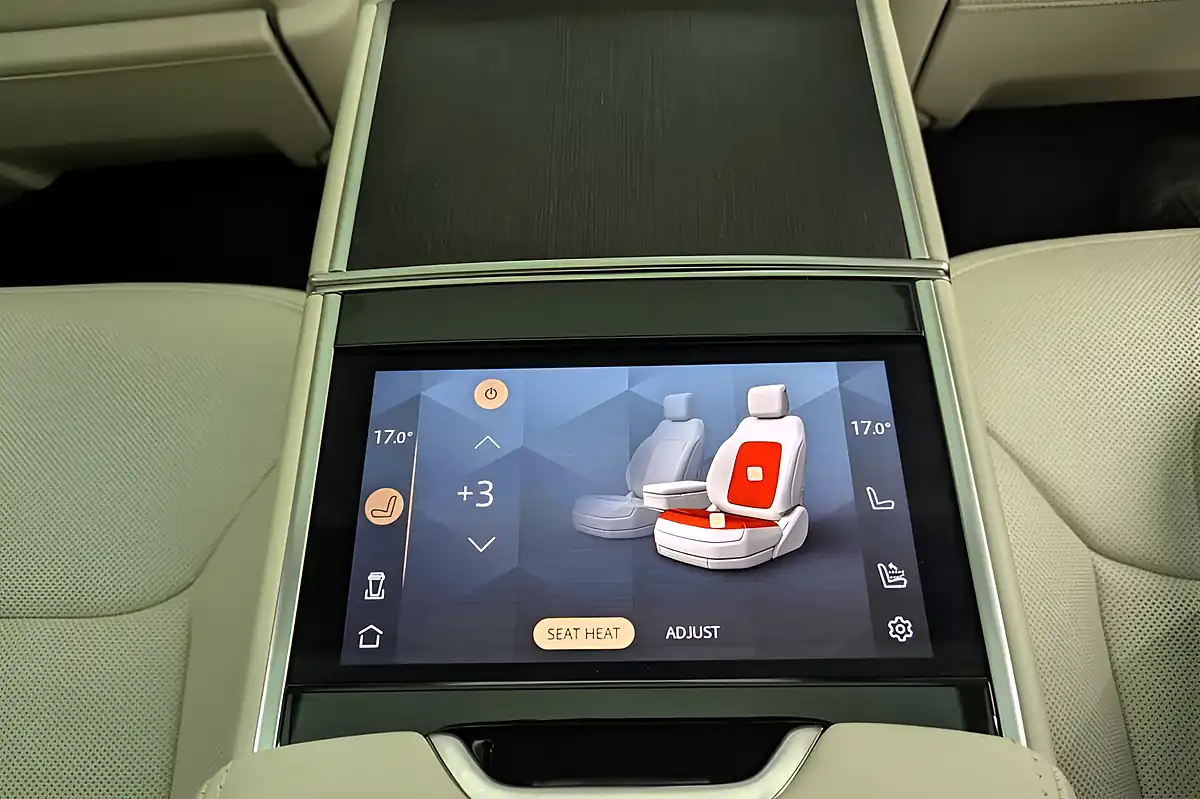 Used 2023 Land Rover Range Rover Autobiography Carpathian Grey - Interior and Exterior details 12
