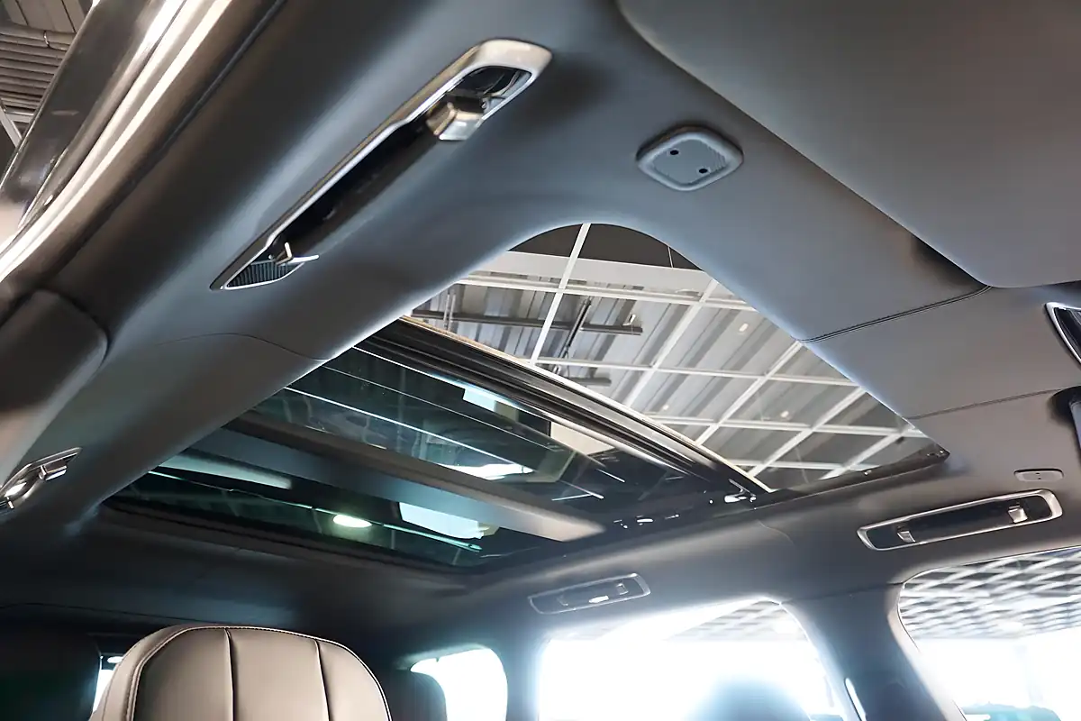 Used 2023 Land Rover Range Rover Autobiography Carpathian Grey - Interior and Exterior details 9
