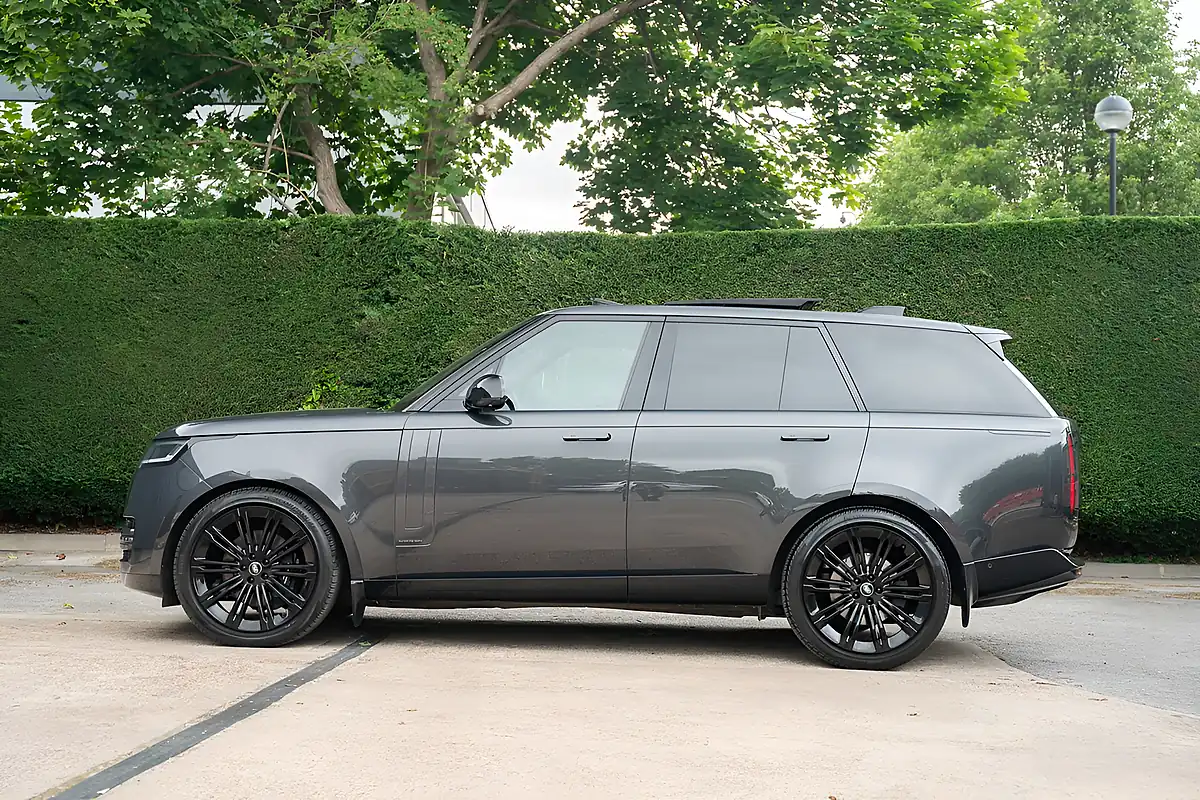 Used 2023 Land Rover Range Rover Autobiography Grey - Interior and Exterior details 6