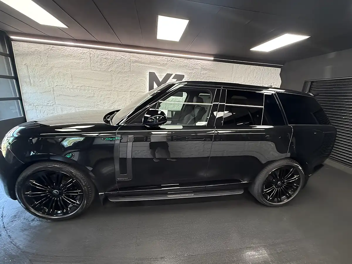 Used 2023 Land Rover Range Rover Autobiography Santorini Black - Interior and Exterior details 12