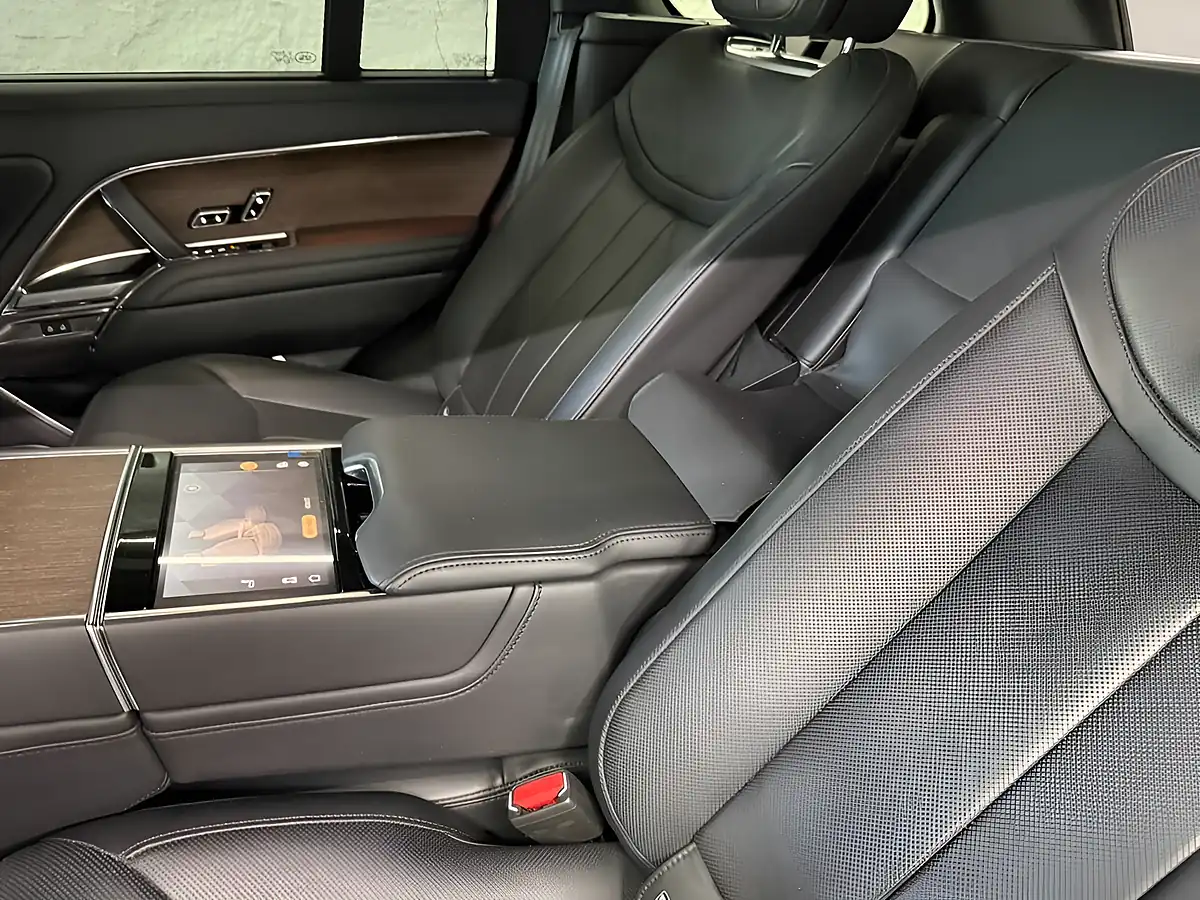 Used 2023 Land Rover Range Rover Autobiography Santorini Black - Interior and Exterior details 20