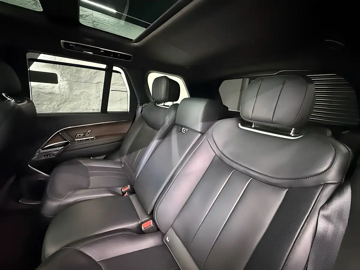 Used 2023 Land Rover Range Rover Autobiography Santorini Black - Interior and Exterior details 5