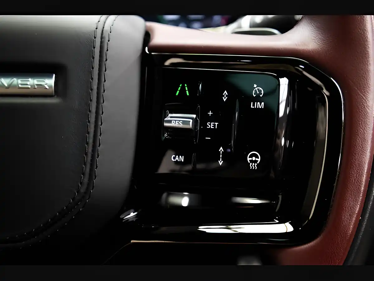 Used 2023 Land Rover Range Rover Evoque Dynamic Hse Grey - Interior and Exterior details 12