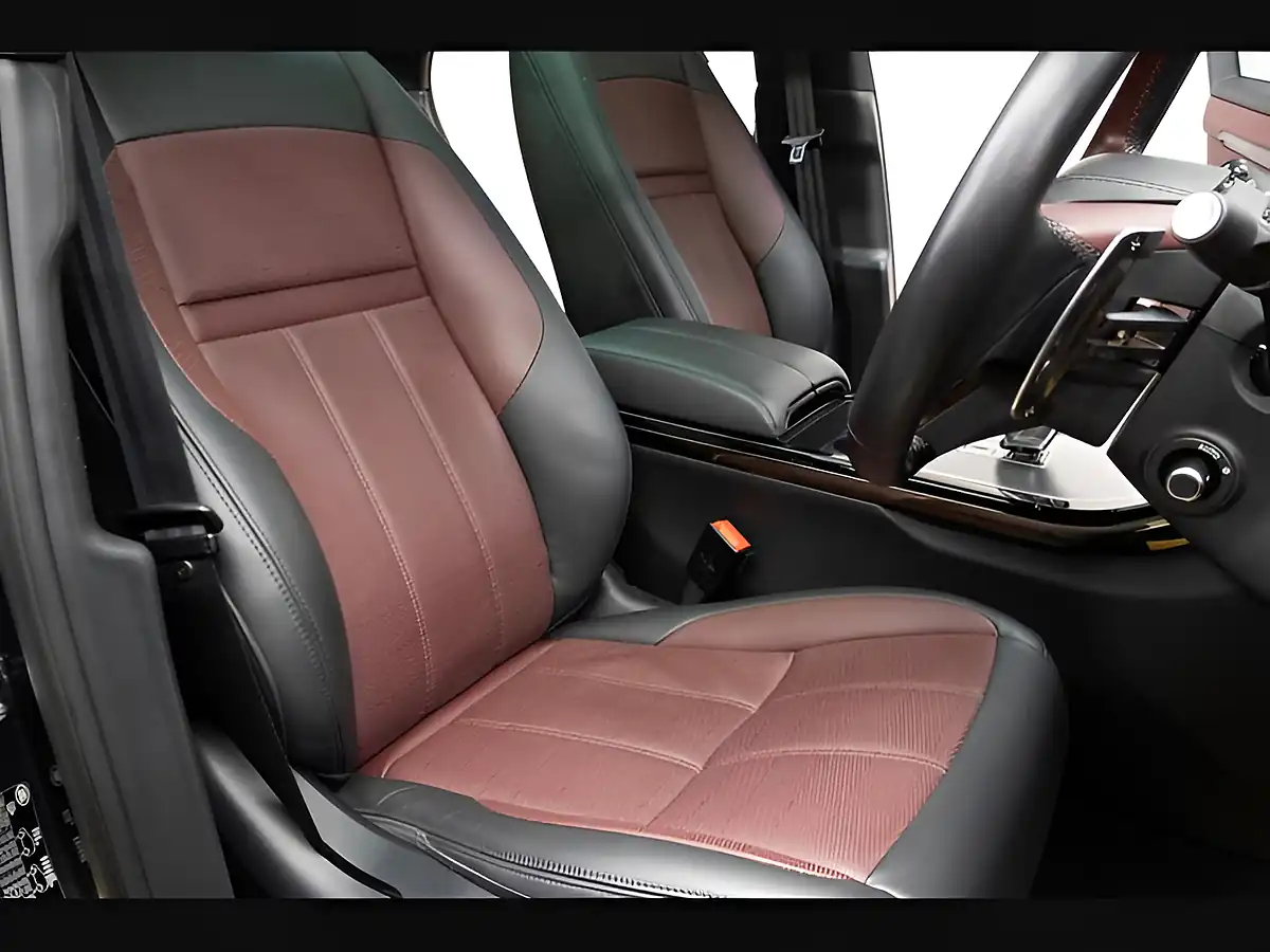 Used 2023 Land Rover Range Rover Evoque Dynamic Hse Grey - Interior and Exterior details 5
