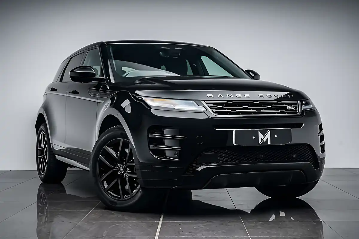 Used 2023 Land Rover Range Rover Evoque Dynamic Se Black - Front View