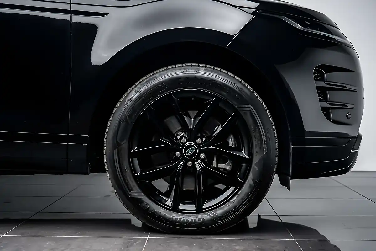 Used 2023 Land Rover Range Rover Evoque Dynamic Se Black - Interior and Exterior details 10