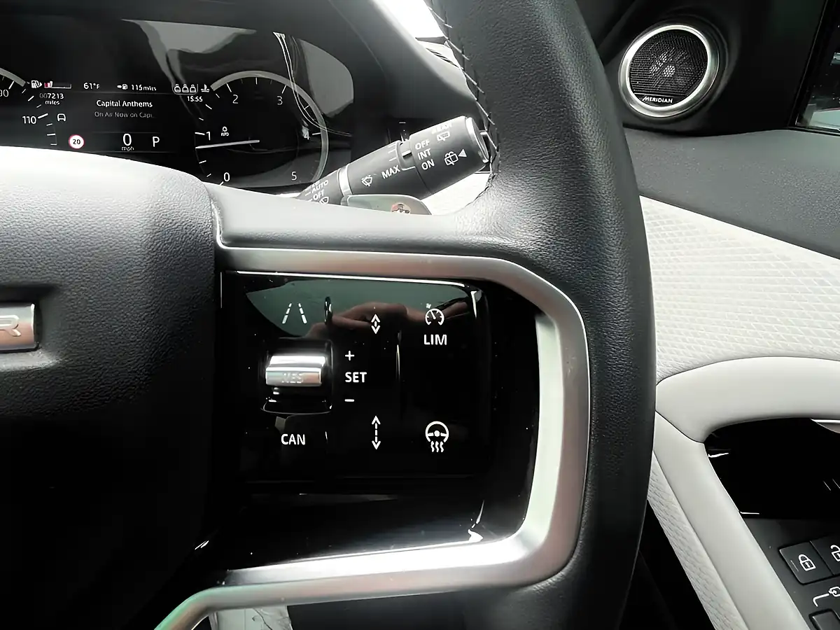 Used 2023 Land Rover Range Rover Evoque Edition White - Interior and Exterior details 16