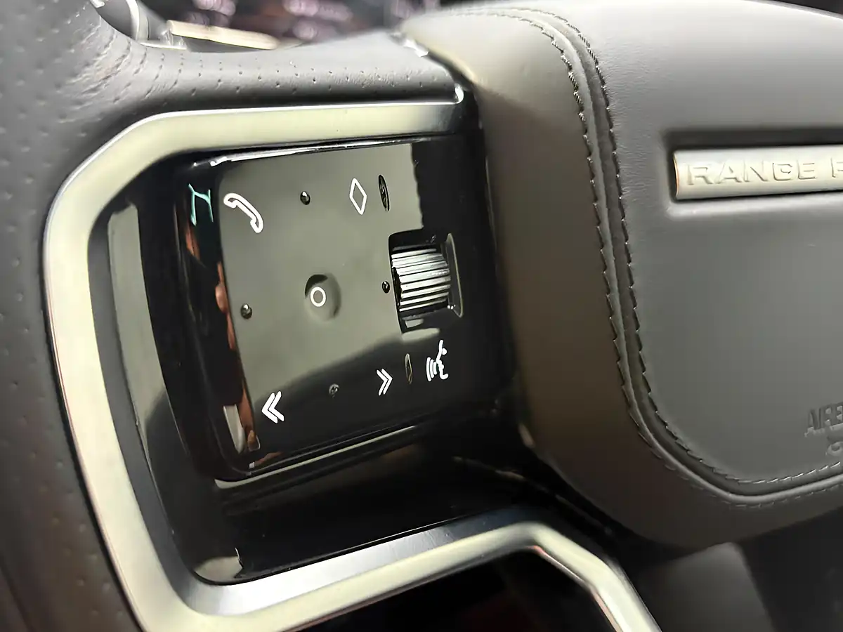 Used 2023 Land Rover Range Rover Evoque R-Dynamic Hse White - Interior and Exterior details 12
