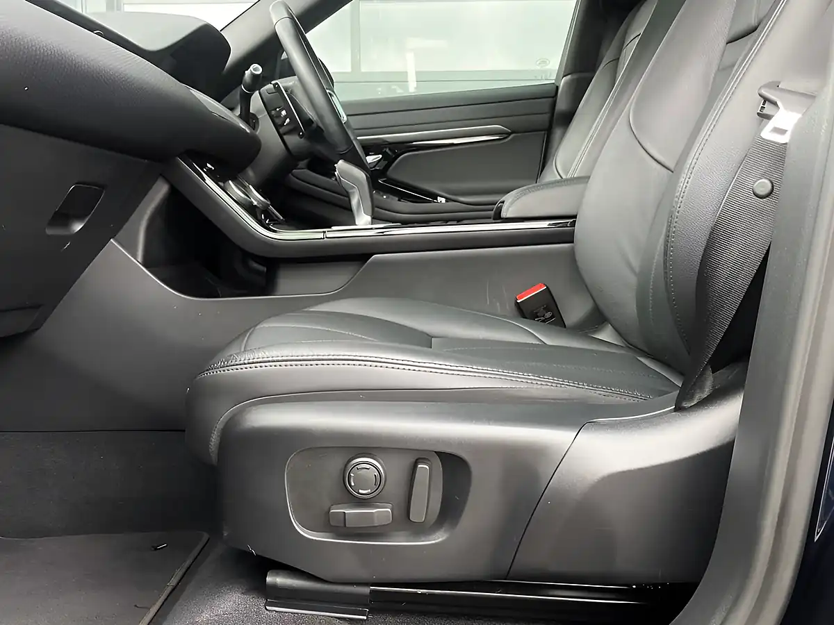 Used 2023 Land Rover Range Rover Evoque R-Dynamic S Portofino Blue - Interior and Exterior details 17