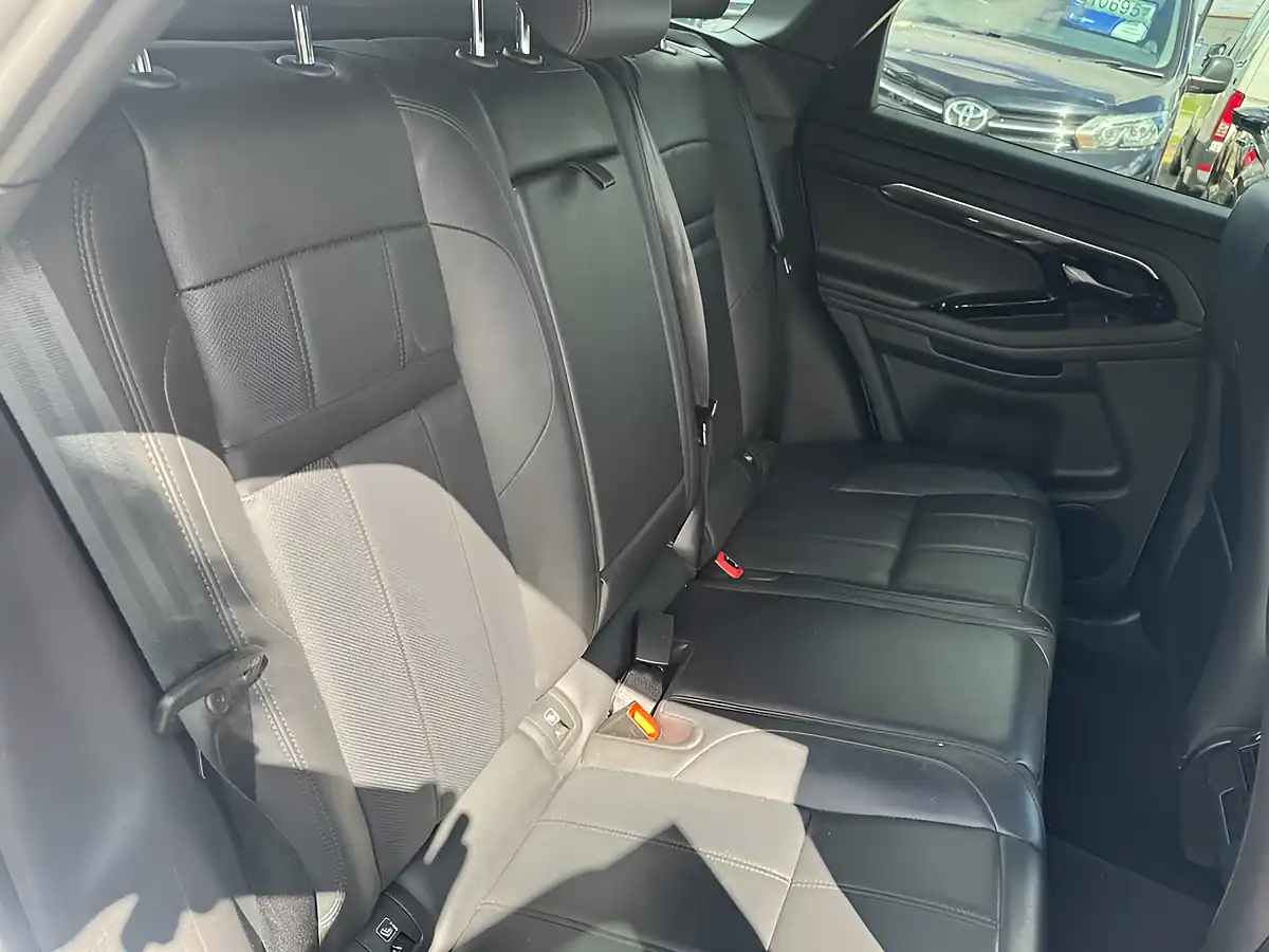 Used 2023 Land Rover Range Rover Evoque R-Dynamic S White - Interior and Exterior details 20
