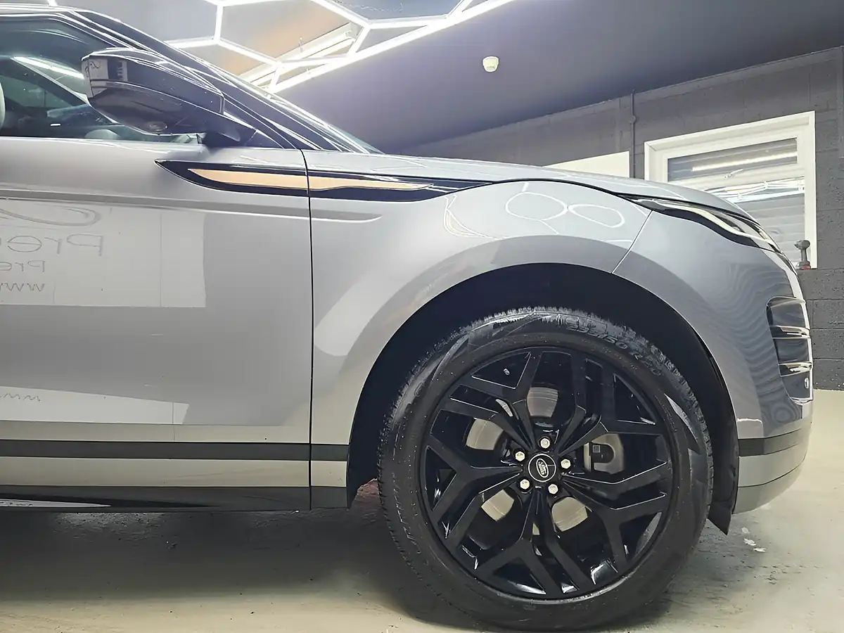 Used 2023 Land Rover Range Rover Evoque R-Dynamic Se Grey - Interior and Exterior details 18