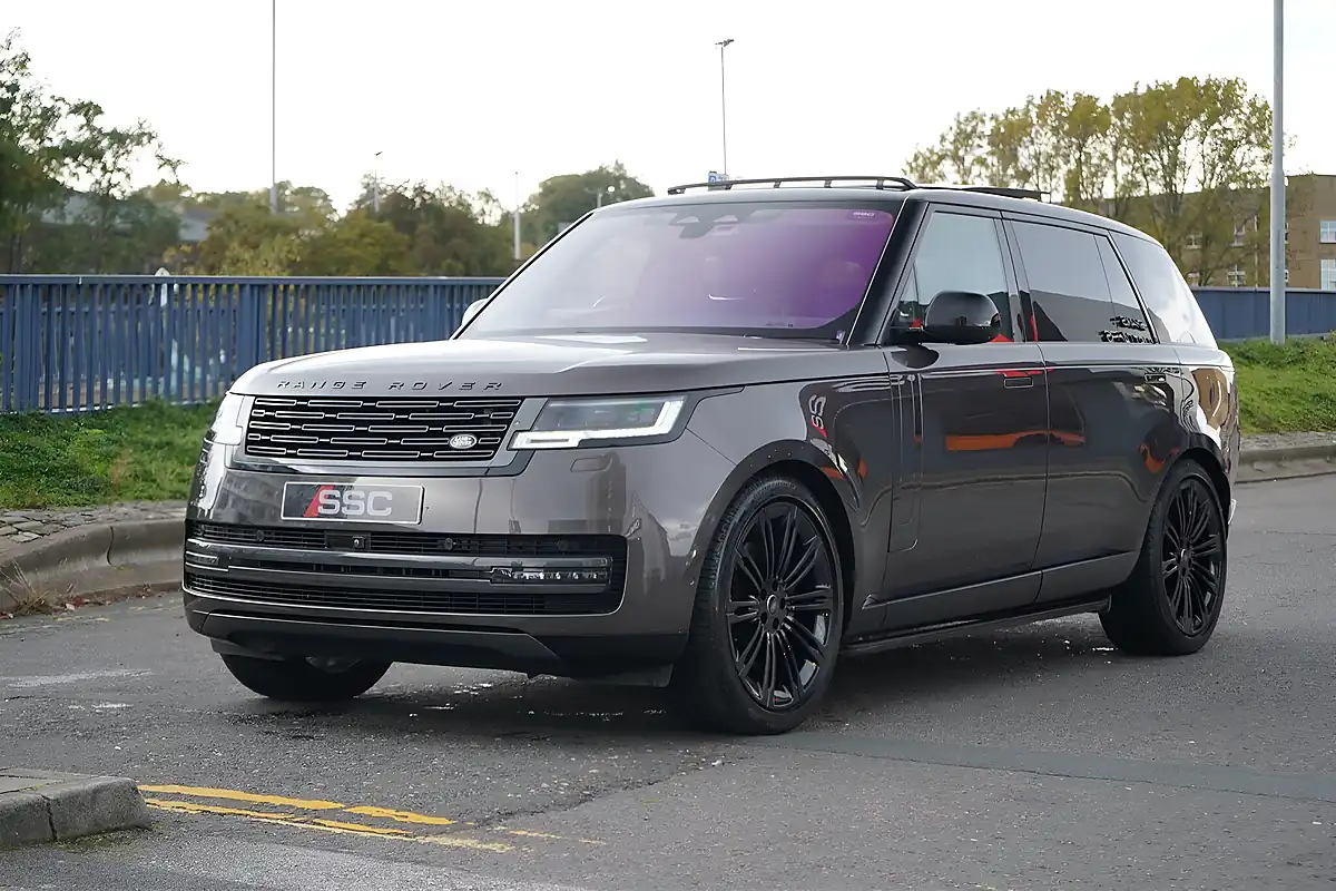 Used 2023 Land Rover Range Rover First Edition Charente Grey - Interior and Exterior details 7
