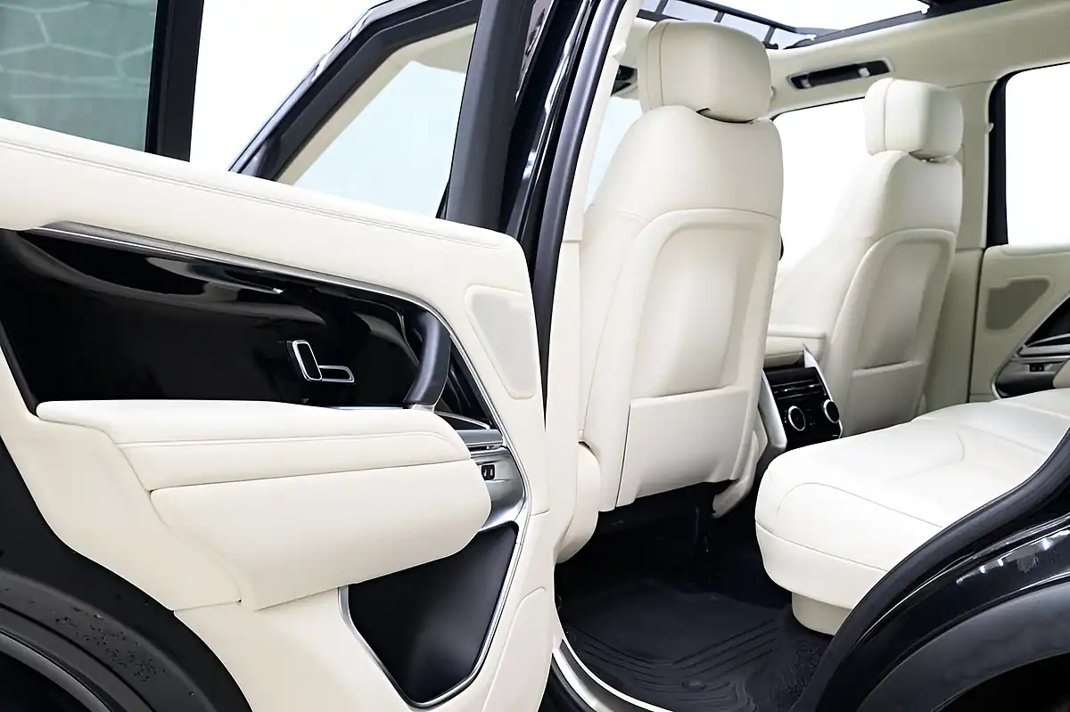 Used 2023 Land Rover Range Rover Hse Black - Interior and Exterior details 13