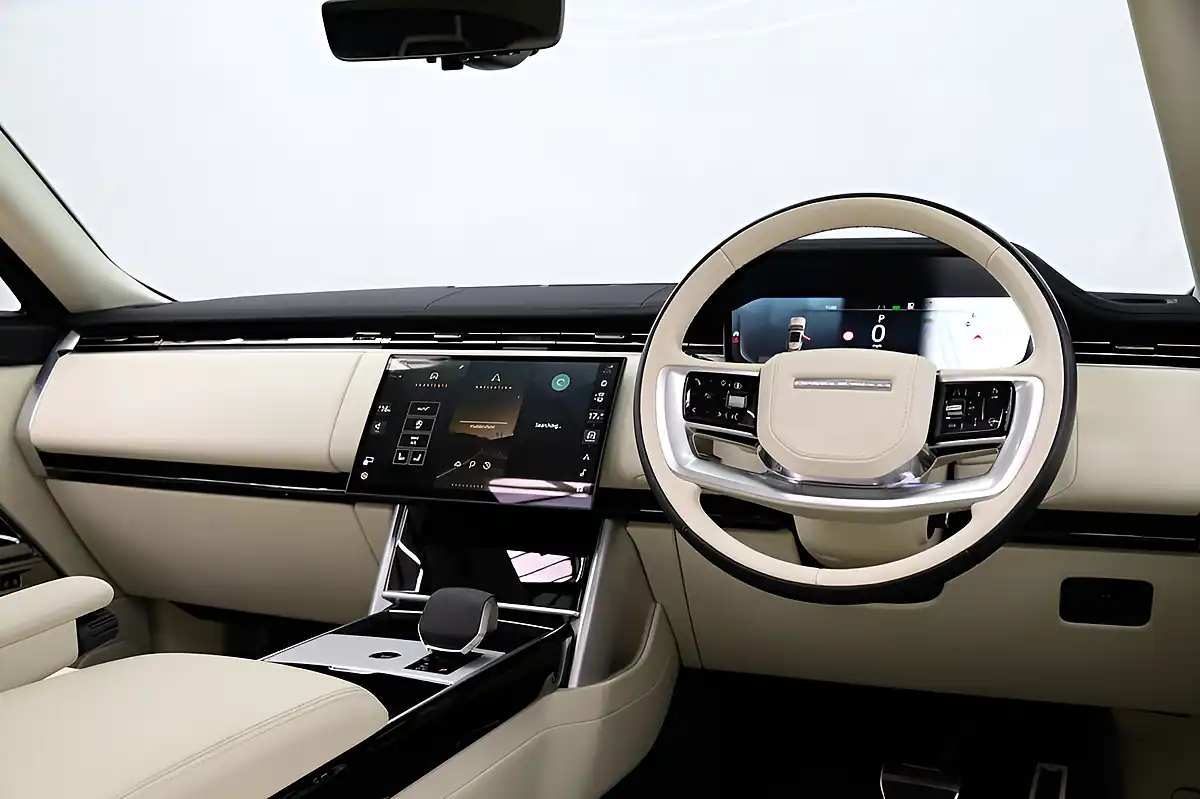 Used 2023 Land Rover Range Rover Hse Black - Interior and Exterior details 3