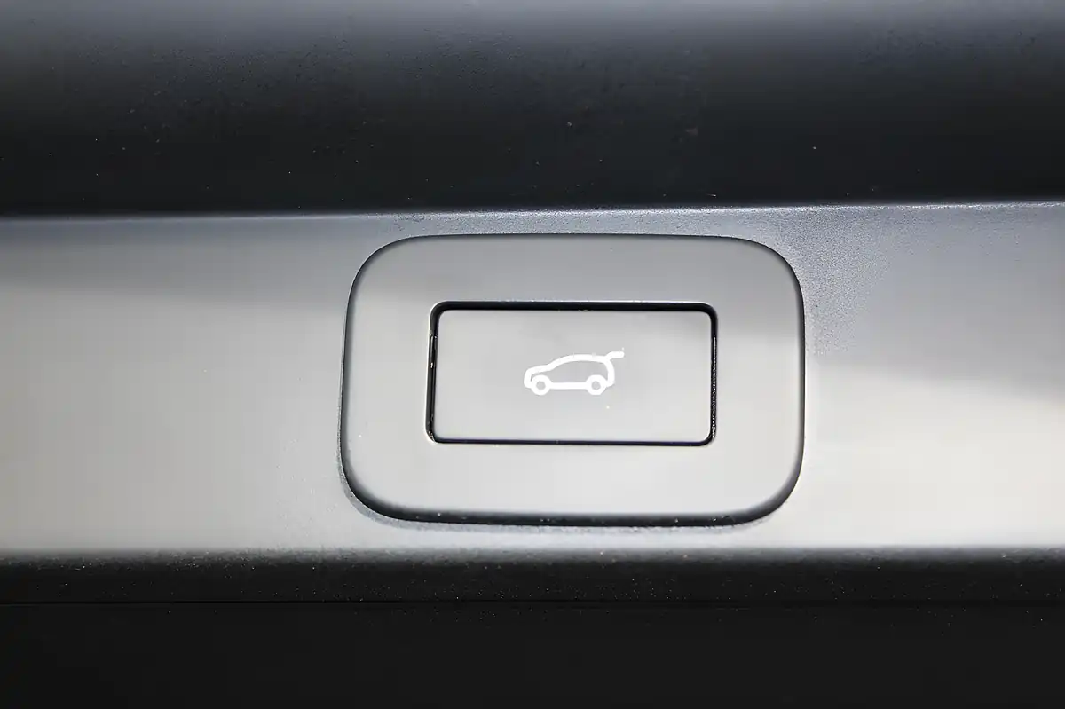 Used 2023 Land Rover Range Rover Hse Black - Interior and Exterior details 12