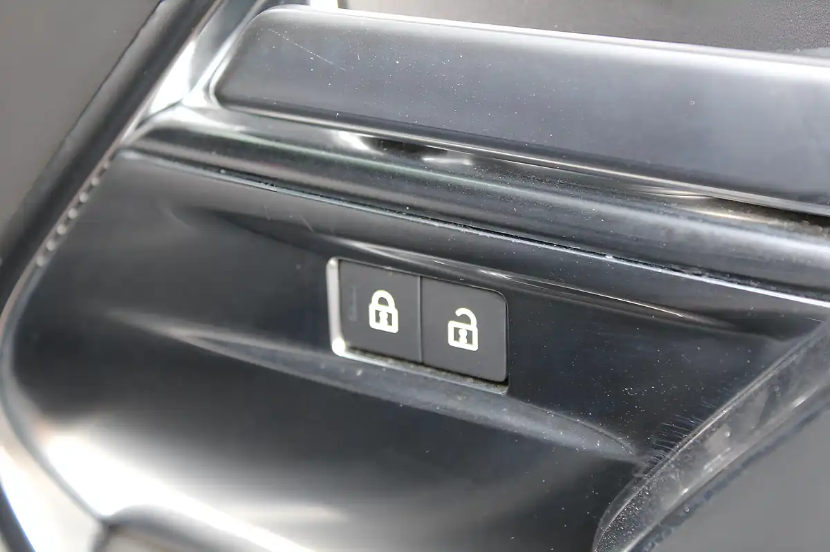 Used 2023 Land Rover Range Rover Hse Black - Interior and Exterior details 13