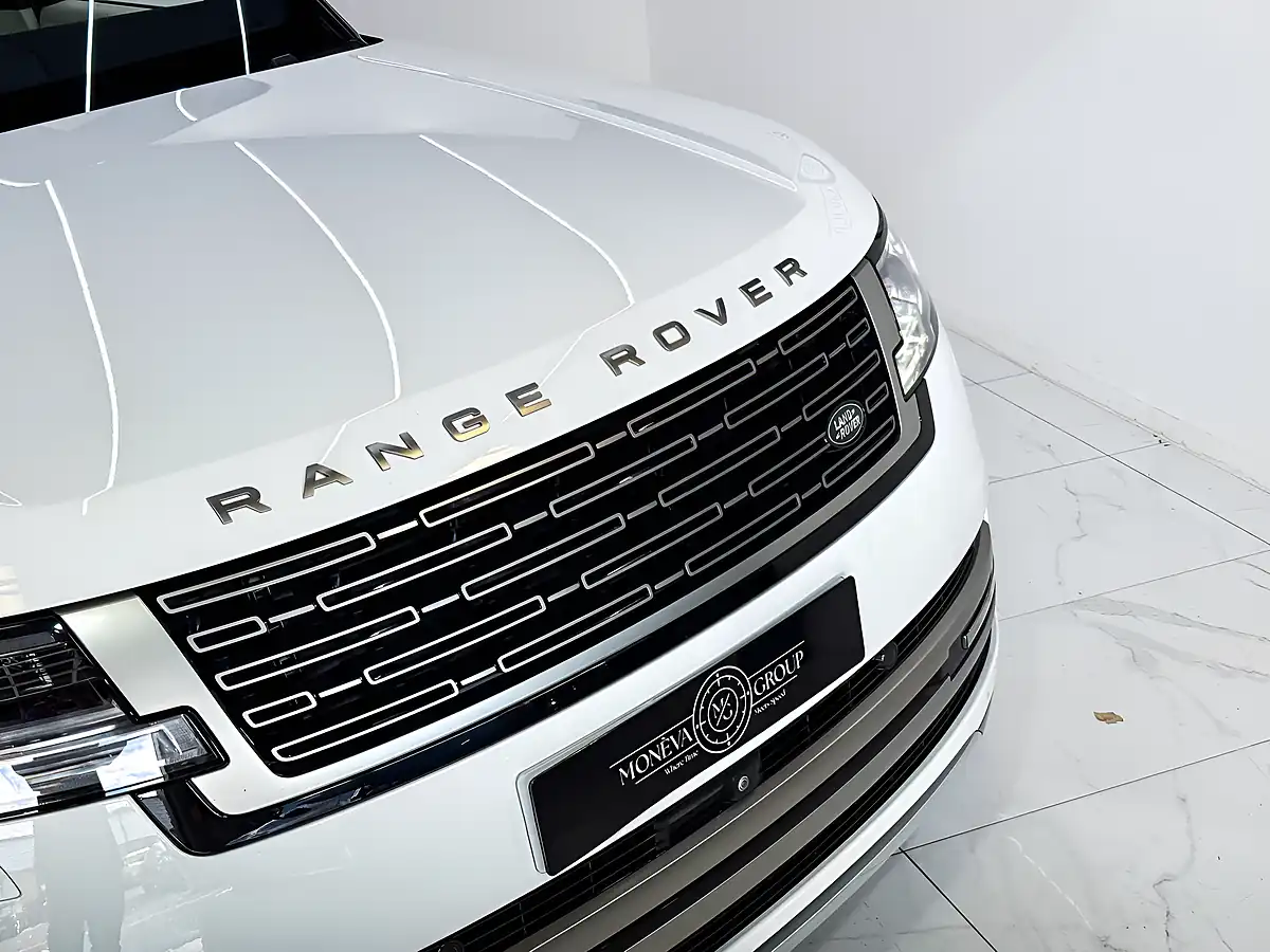 Used 2023 Land Rover Range Rover Hse White - Interior and Exterior details 5