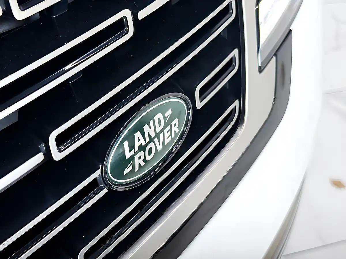 Used 2023 Land Rover Range Rover Hse White - Interior and Exterior details 6