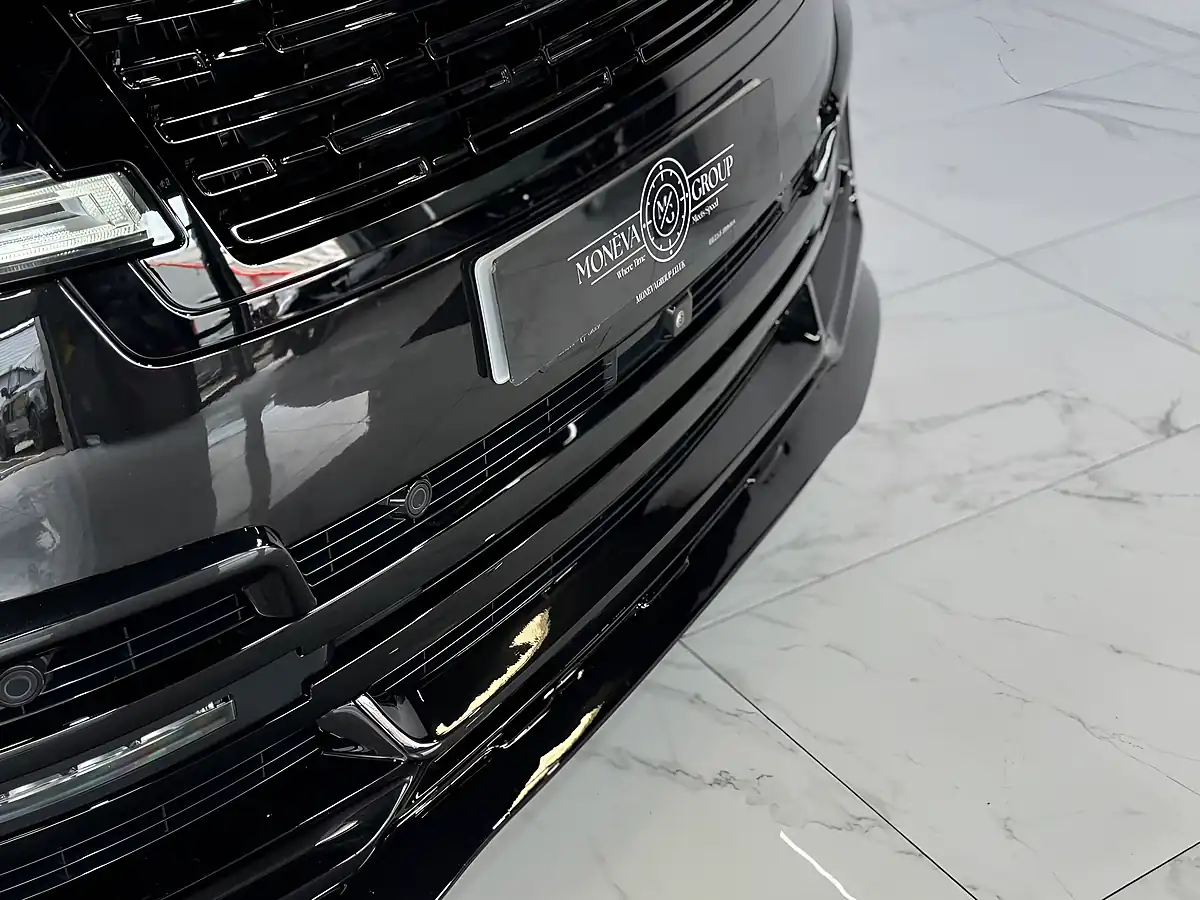 Used 2023 Land Rover Range Rover Se Black - Interior and Exterior details 11