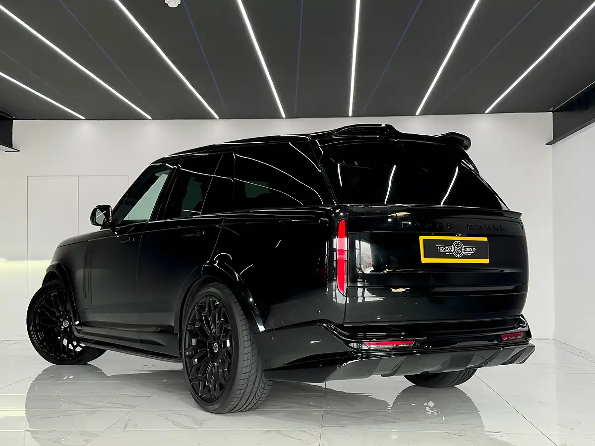 Used 2023 Land Rover Range Rover Se Black - Interior and Exterior details 5