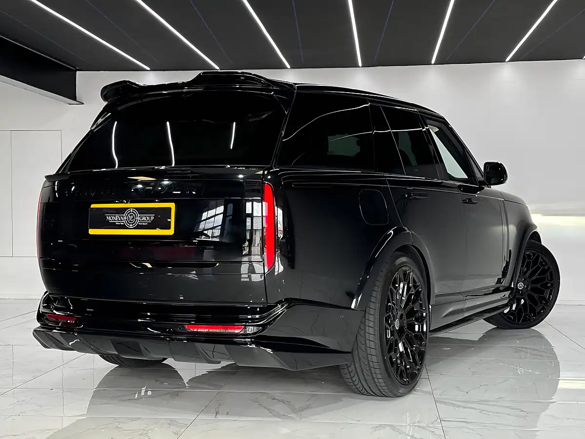 Used 2023 Land Rover Range Rover Se Black - Interior and Exterior details 6
