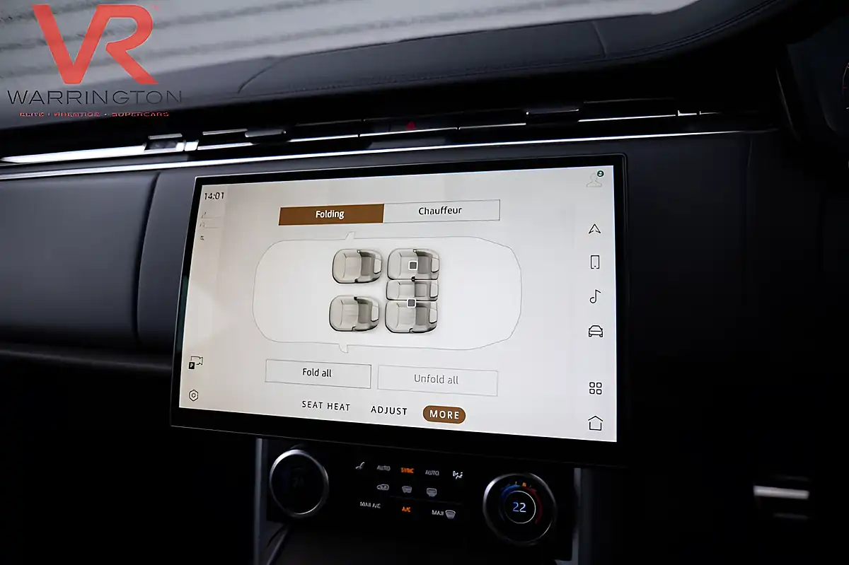 Used 2023 Land Rover Range Rover Se Carpathian Grey - Interior and Exterior details 18
