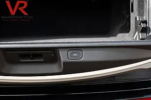 Used 2023 Land Rover Range Rover Se White - Interior and Exterior details 13