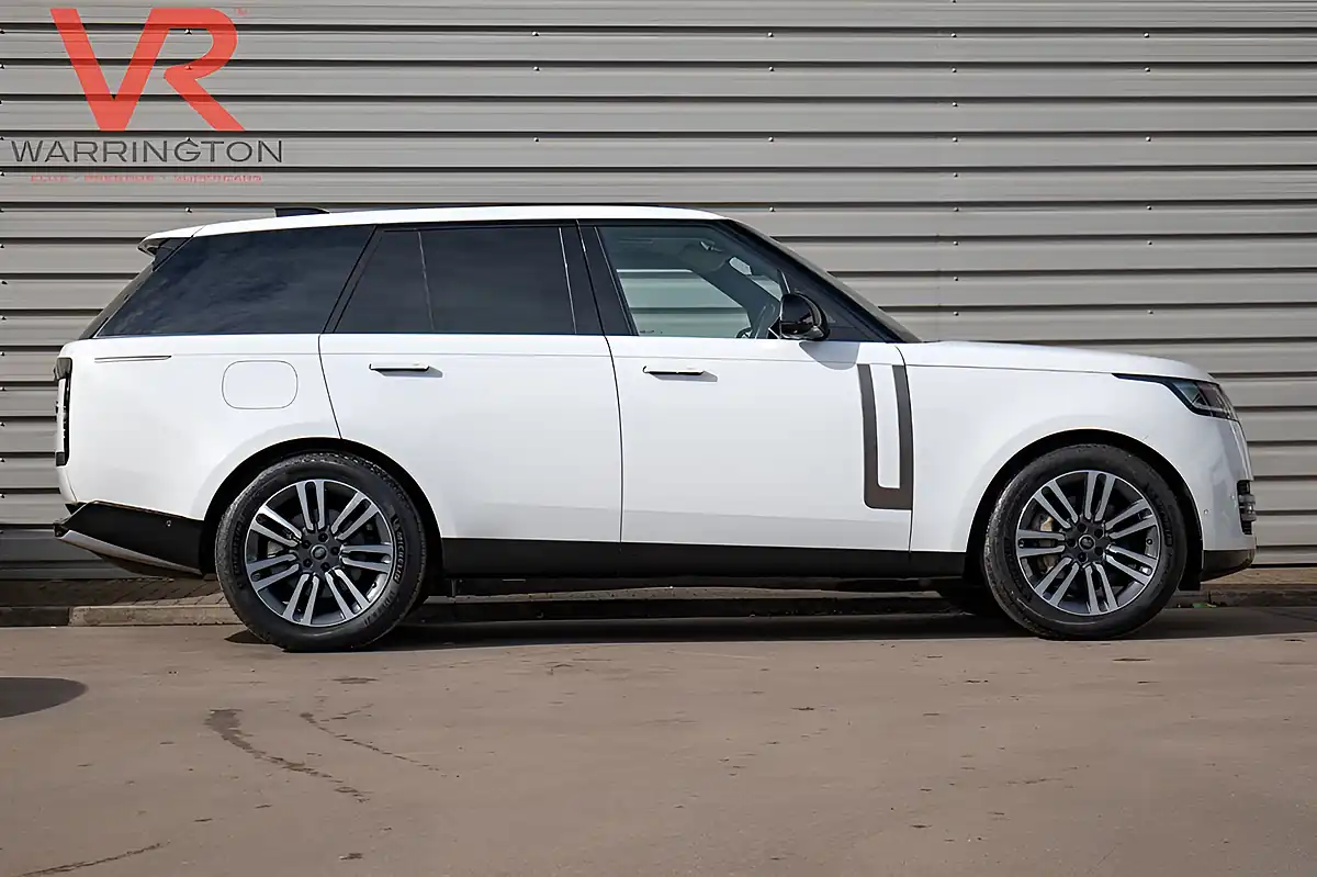 Used 2023 Land Rover Range Rover Se White - Interior and Exterior details 14