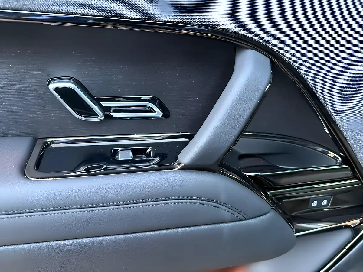 Used 2023 Land Rover Range Rover Sport Autobiography Black - Interior and Exterior details 17