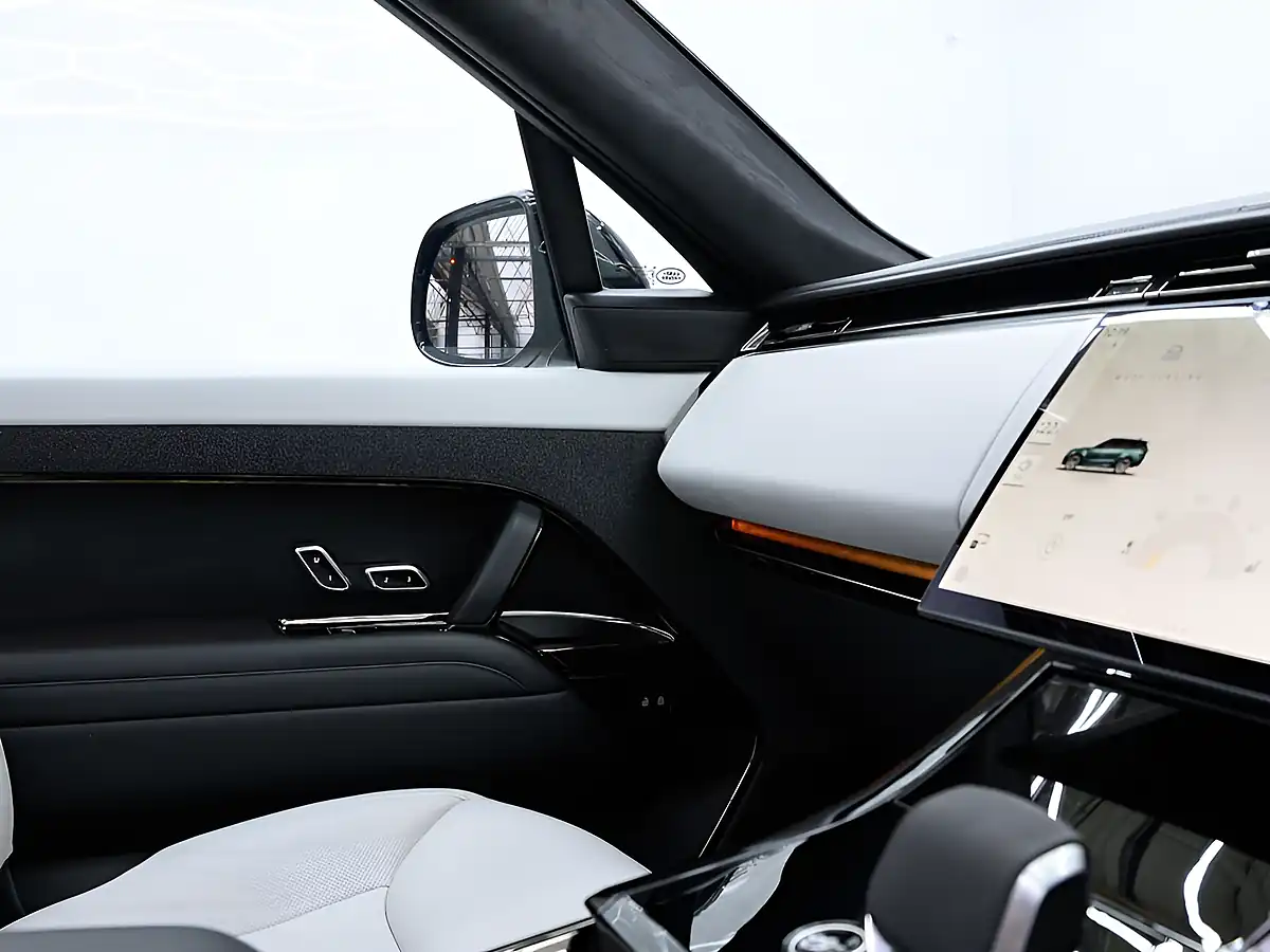 Used 2023 Land Rover Range Rover Sport Autobiography Blue - Interior and Exterior details 14