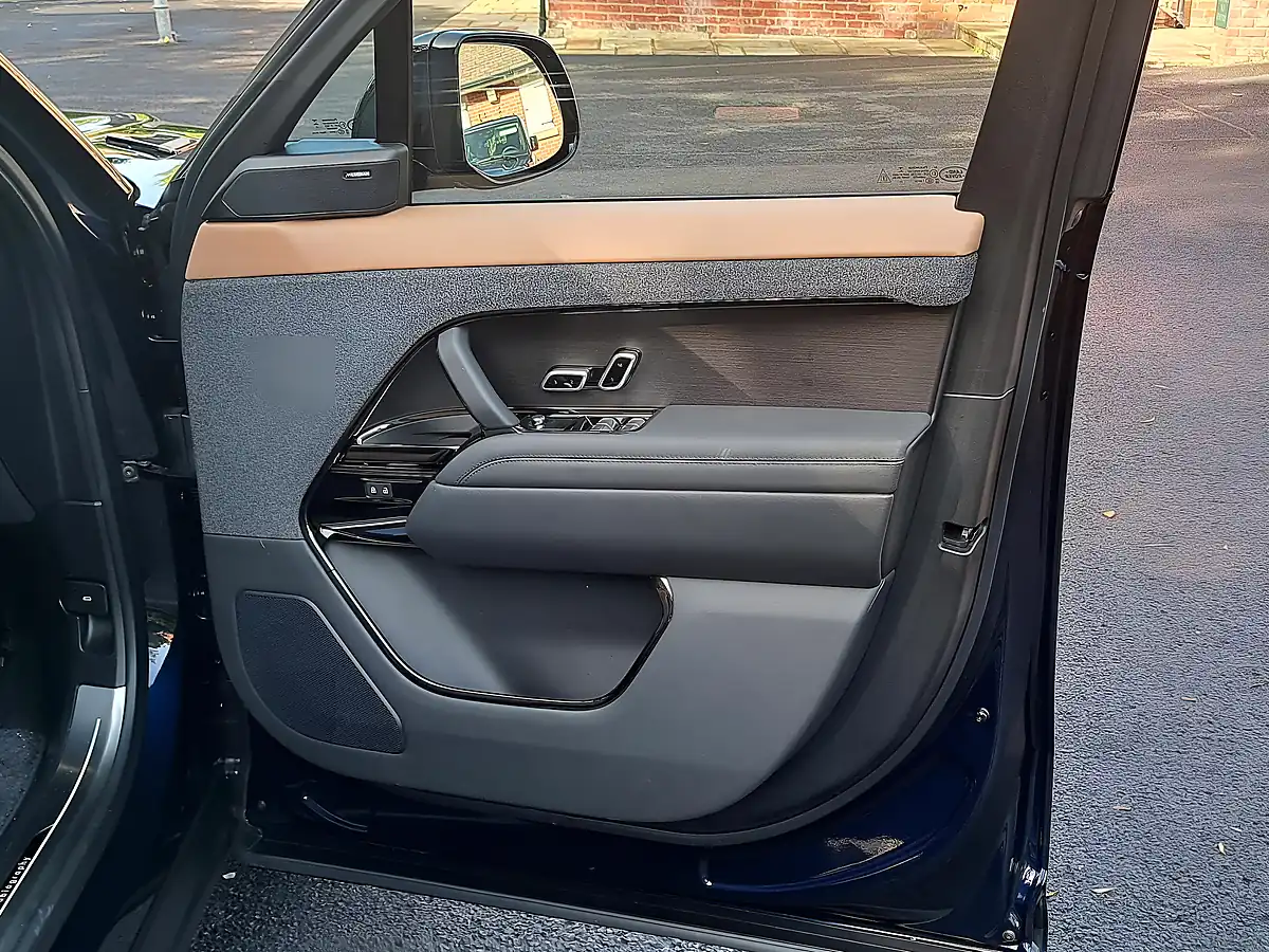 Used 2023 Land Rover Range Rover Sport Autobiography Portofino Blue - Interior and Exterior details 10