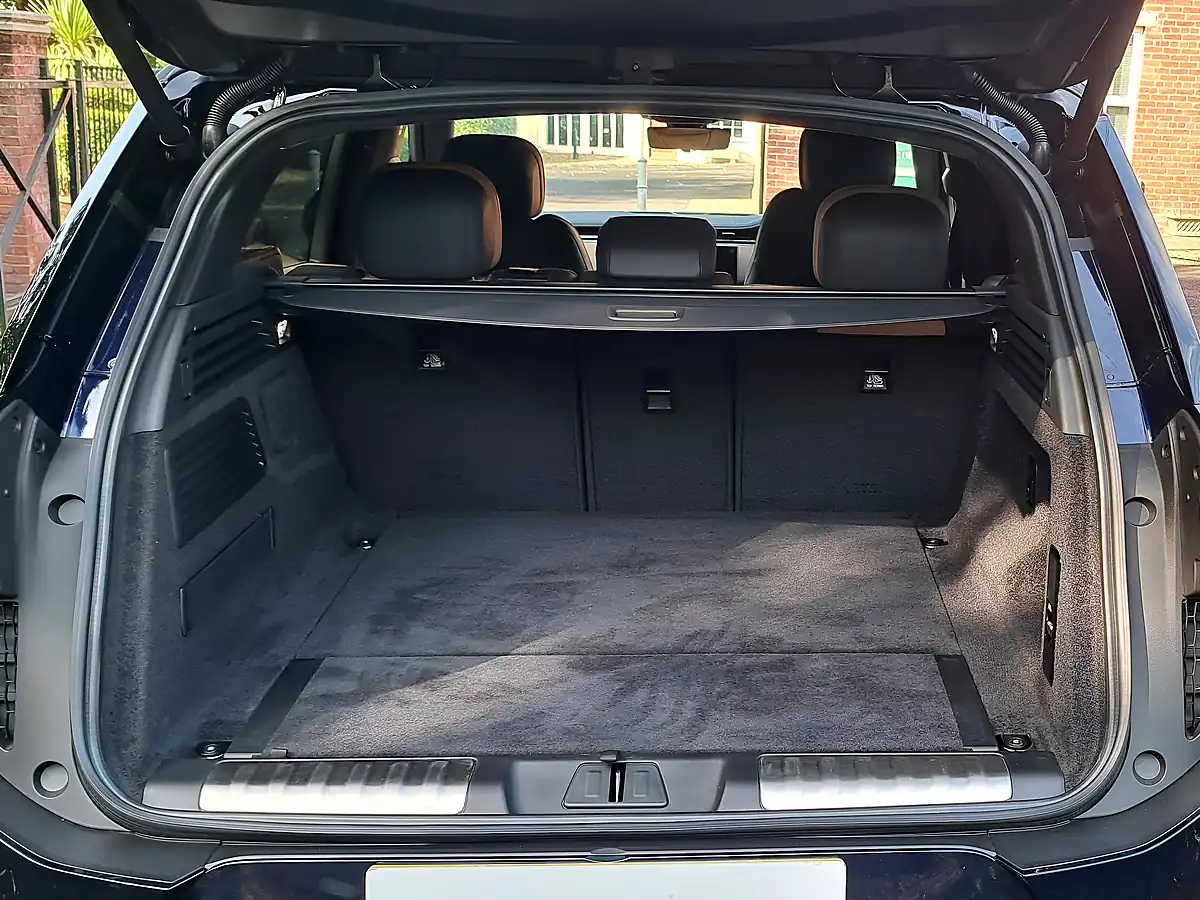 Used 2023 Land Rover Range Rover Sport Autobiography Portofino Blue - Interior and Exterior details 17