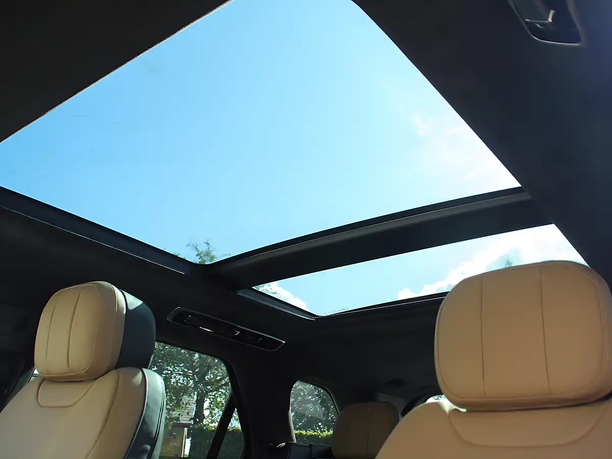 Used 2023 Land Rover Range Rover Sport Autobiography Portofino Blue - Interior and Exterior details 18