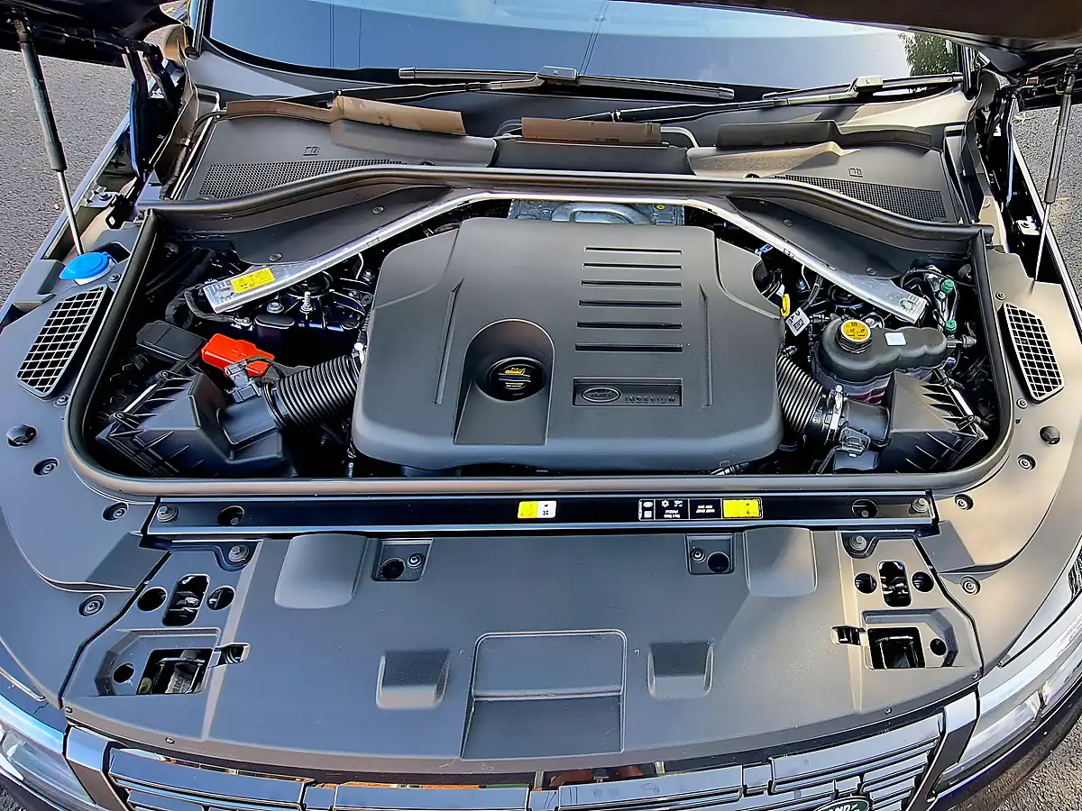Used 2023 Land Rover Range Rover Sport Autobiography Portofino Blue - Interior and Exterior details 9