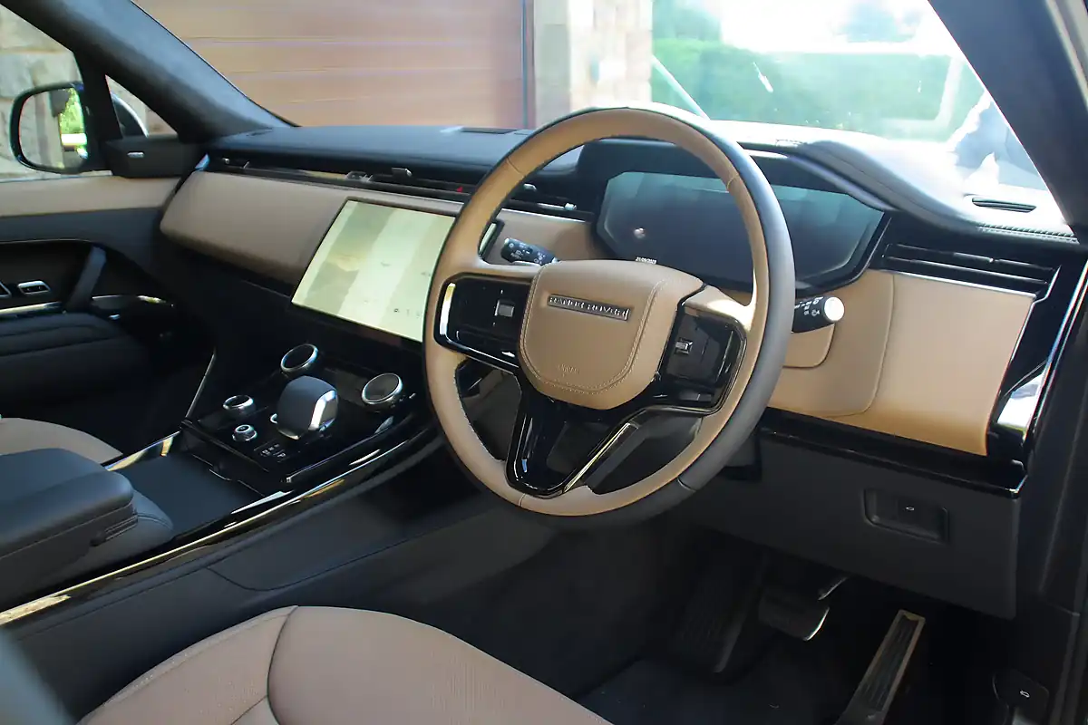 Used 2023 Land Rover Range Rover Sport Autobiography Portofino Blue - Interior and Exterior details 11
