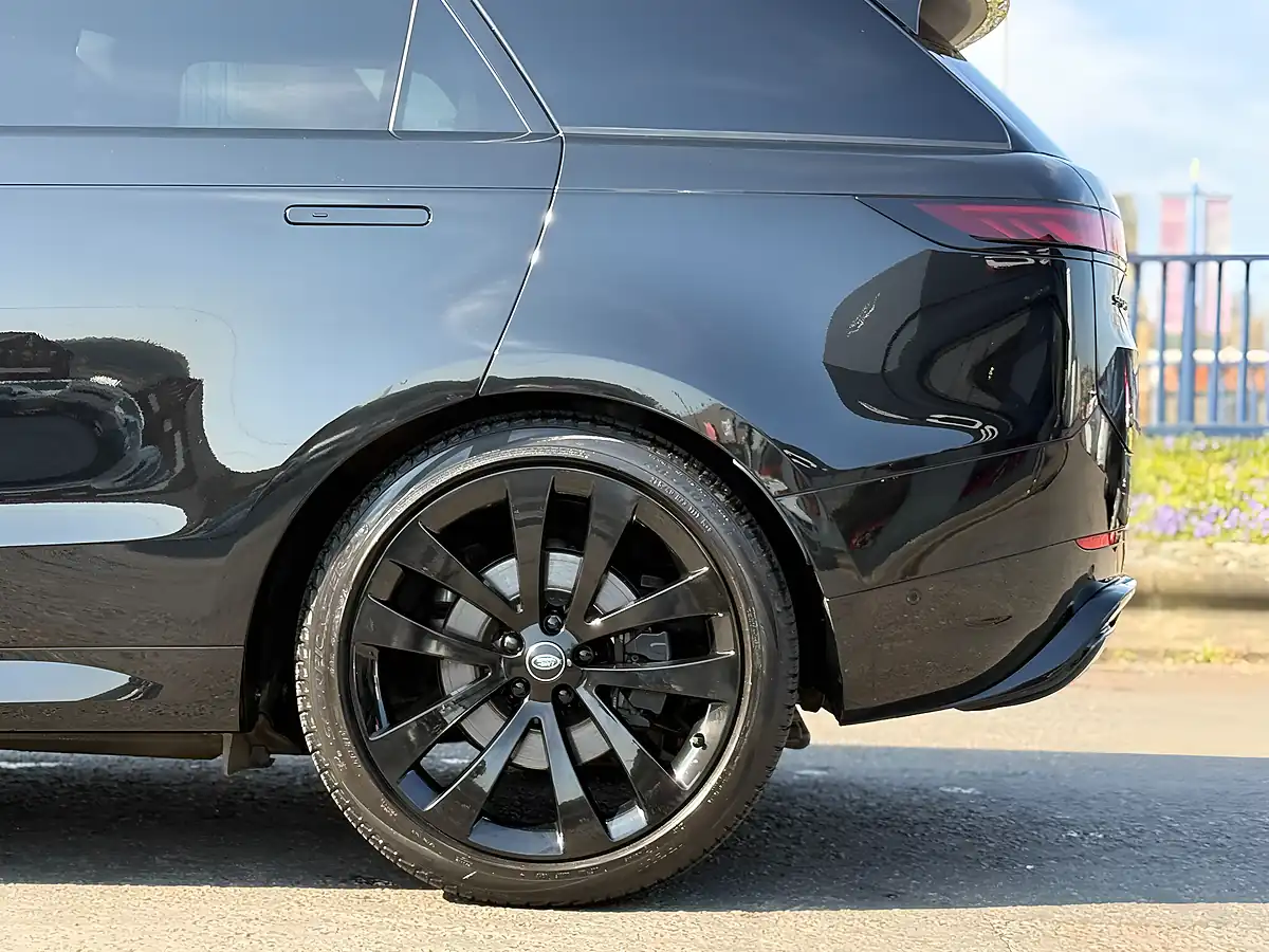 Used 2023 Land Rover Range Rover Sport Autobiography Santorini Black - Interior and Exterior details 9