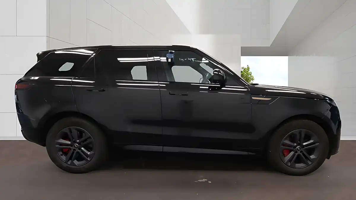 Used 2023 Land Rover Range Rover Sport Dynamic Se Black - Interior and Exterior details 5