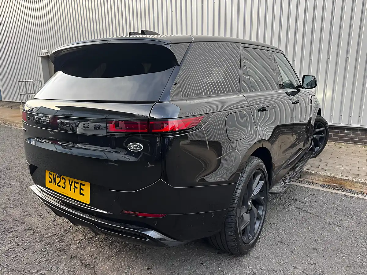 Used 2023 Land Rover Range Rover Sport Dynamic Se Black - Interior and Exterior details 7
