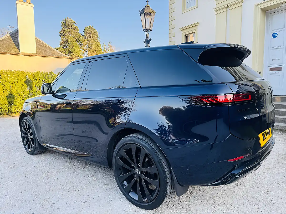 Used 2023 Land Rover Range Rover Sport Dynamic Se Blue - Interior and Exterior details 11