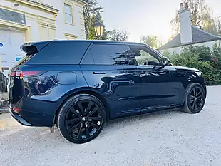 Used 2023 Land Rover Range Rover Sport Dynamic Se Blue - Interior and Exterior details 5