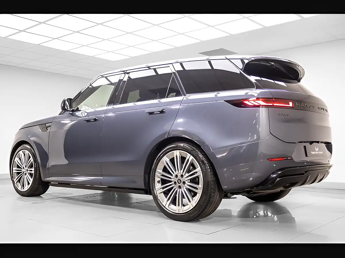 Used 2023 Land Rover Range Rover Sport Dynamic Se Blue - Interior and Exterior details 4