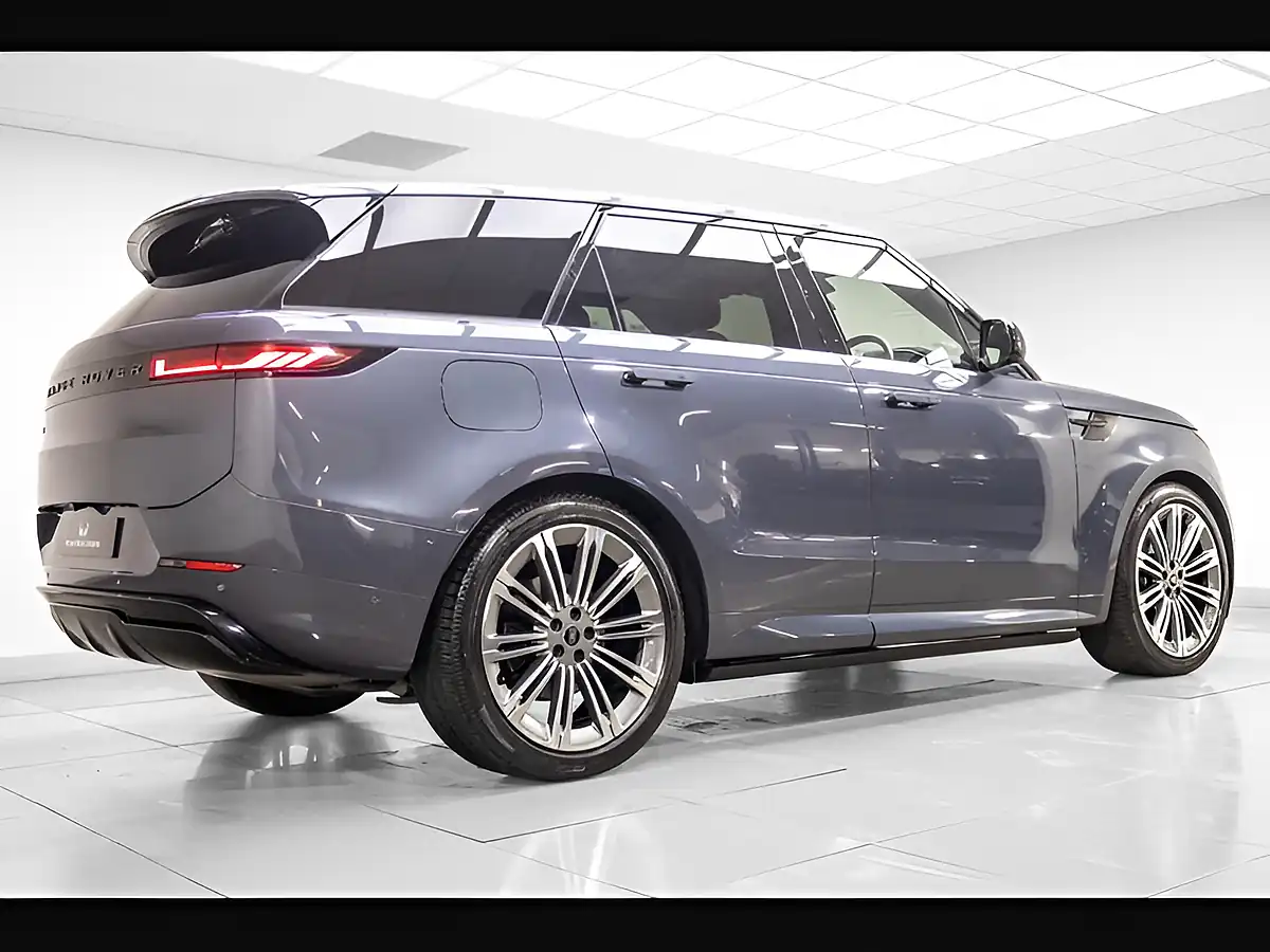 Used 2023 Land Rover Range Rover Sport Dynamic Se Blue - Interior and Exterior details 7