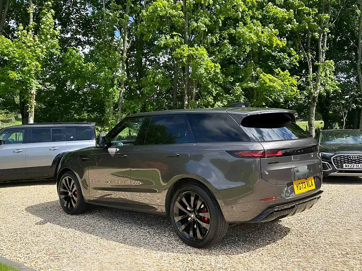 Used 2023 Land Rover Range Rover Sport Dynamic Se Charente Grey - Interior and Exterior details 11