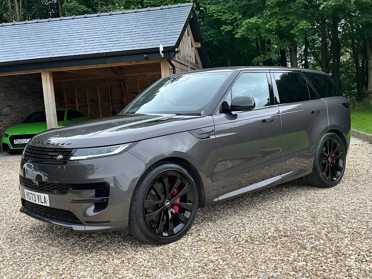 Used 2023 Land Rover Range Rover Sport Dynamic Se Charente Grey - Interior and Exterior details 18