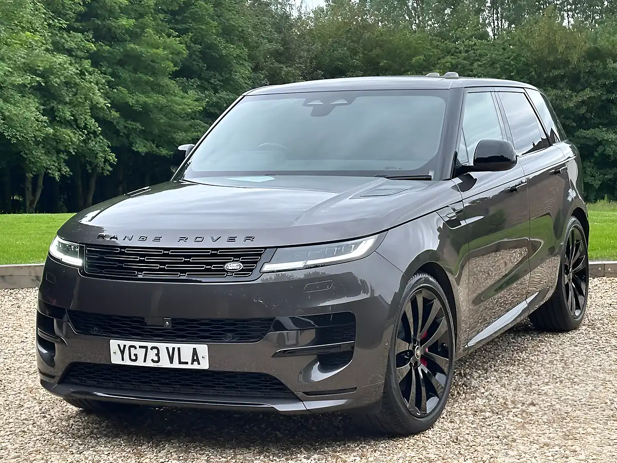 Used 2023 Land Rover Range Rover Sport Dynamic Se Charente Grey - Interior and Exterior details 5
