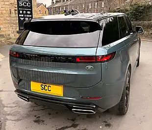Used 2023 Land Rover Range Rover Sport Dynamic Se Giola Green - Interior and Exterior details 10