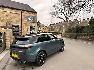Used 2023 Land Rover Range Rover Sport Dynamic Se Giola Green - Interior and Exterior details 11